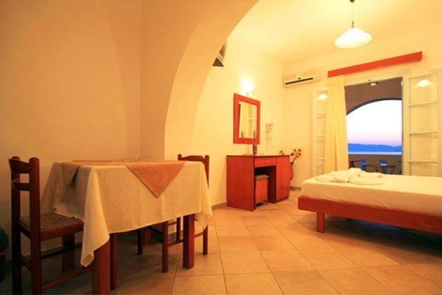 Pirgos Stelida Hotel Buitenkant foto